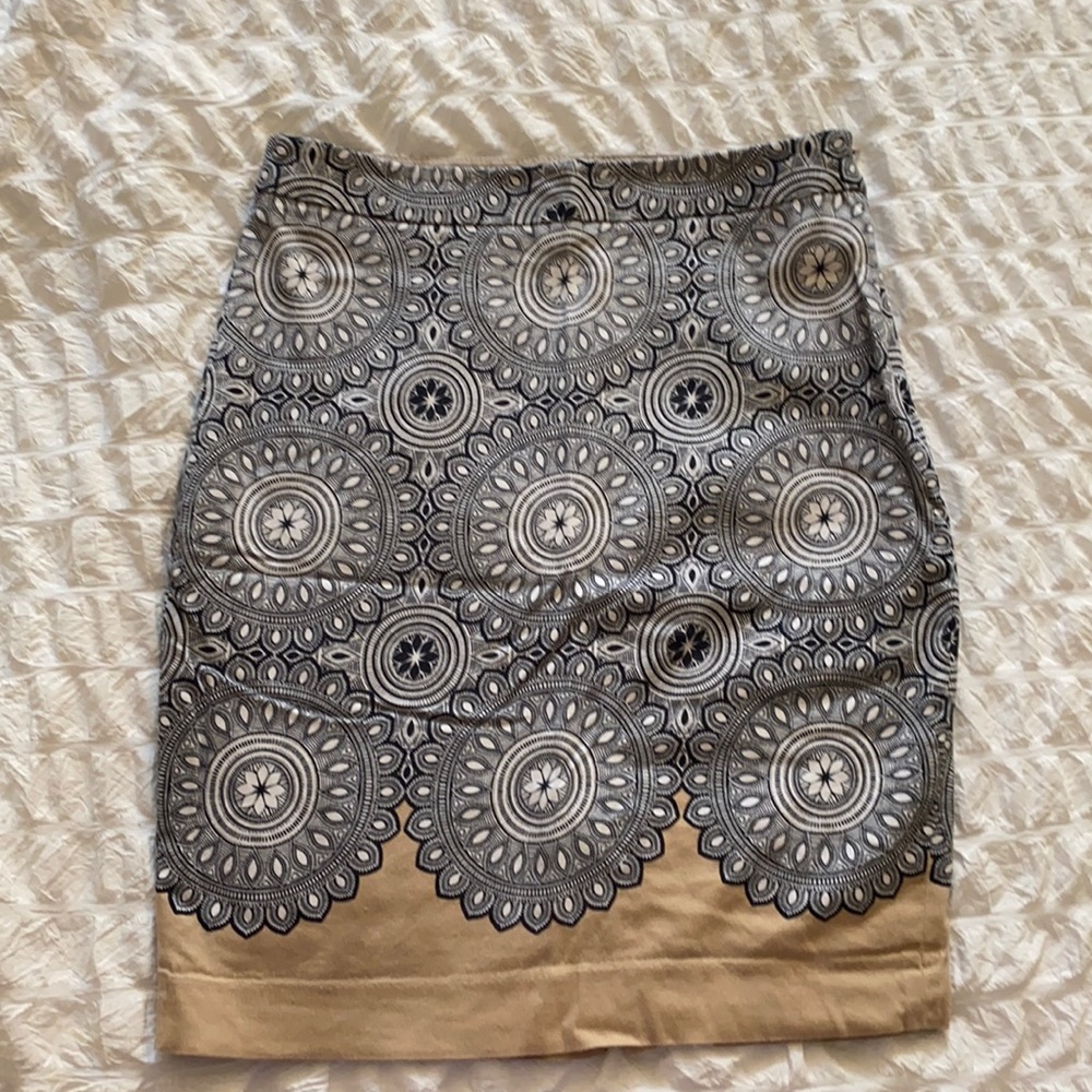 Printed pencil skirt